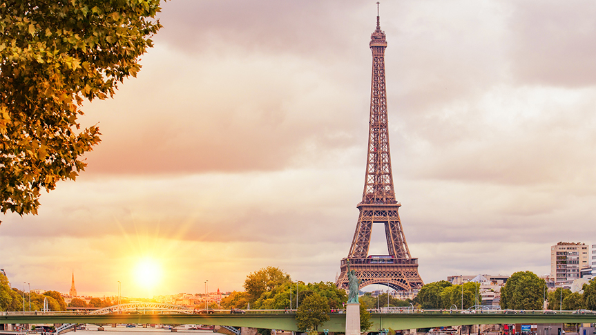 Places to visit in Paris.jpg
